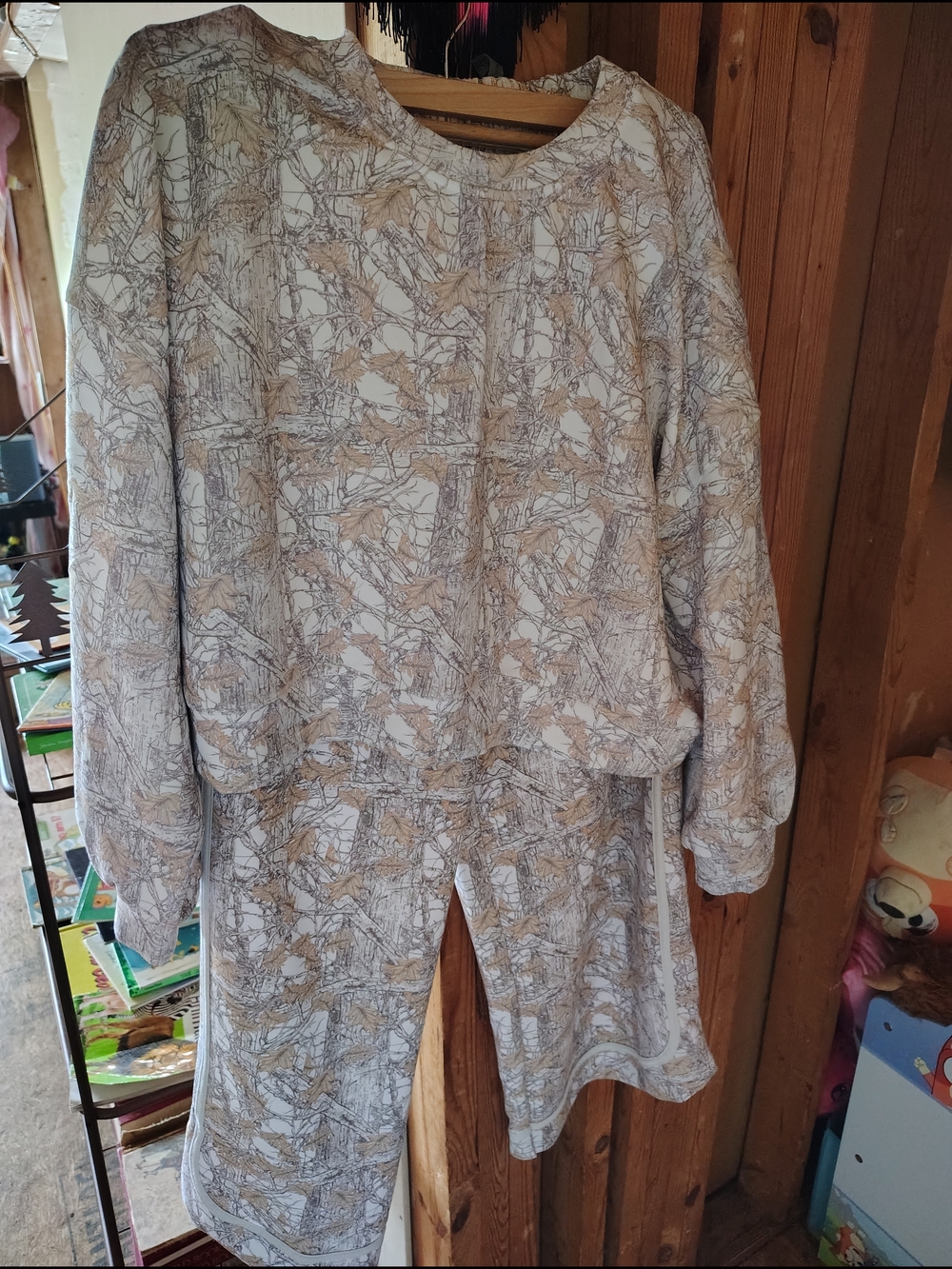 Simply Southern Beige & Brown Floral-Print Lounge Top